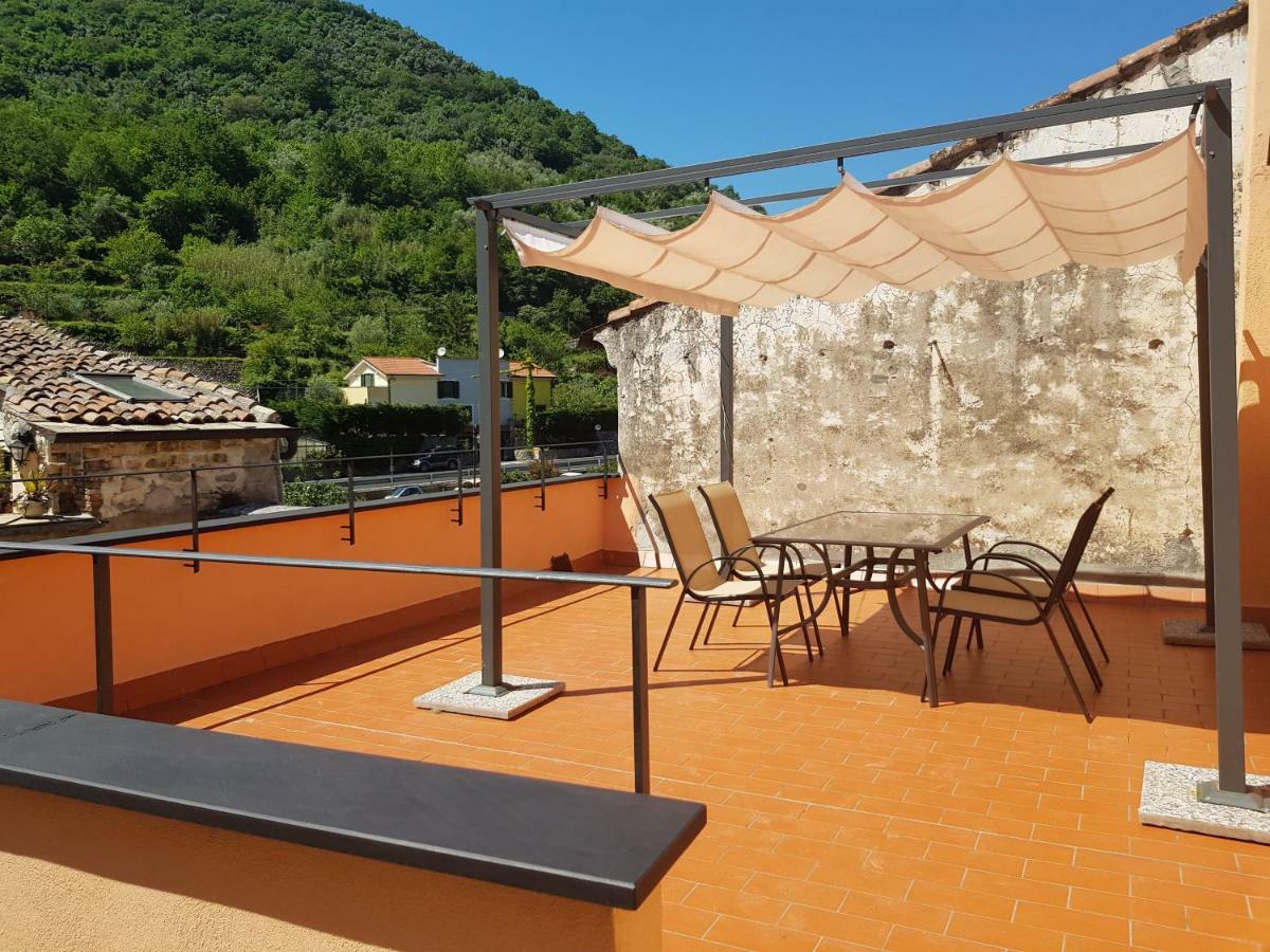 Apartamento Modern Flat With Panoramic Terrace In Zuccarello Exterior foto
